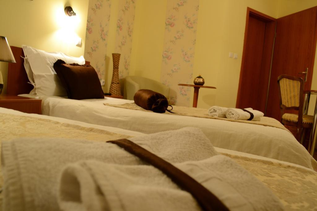 Hotel Pine Skopje Rom bilde