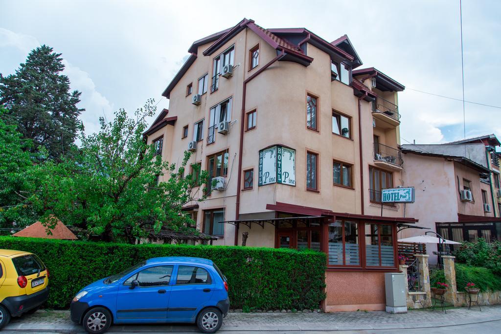 Hotel Pine Skopje Eksteriør bilde