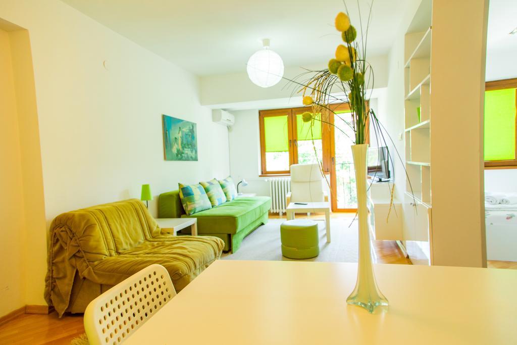Hotel Pine Skopje Eksteriør bilde