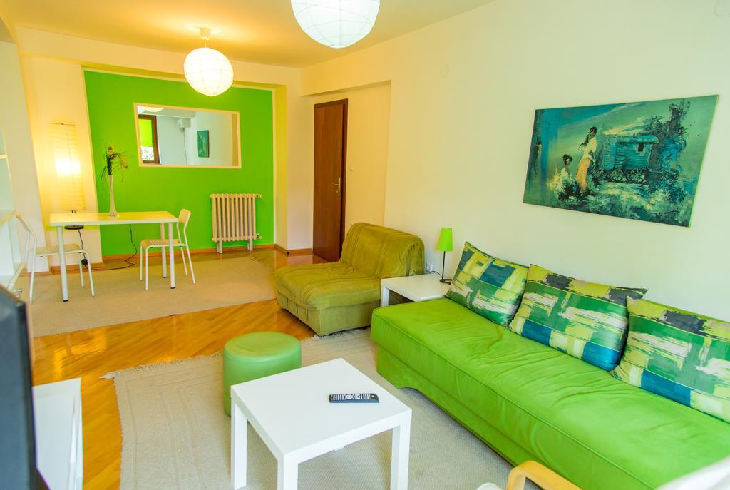 Hotel Pine Skopje Eksteriør bilde