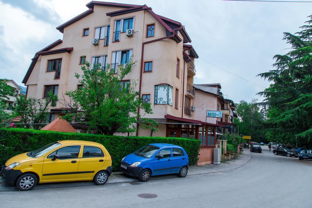 Hotel Pine Skopje Eksteriør bilde