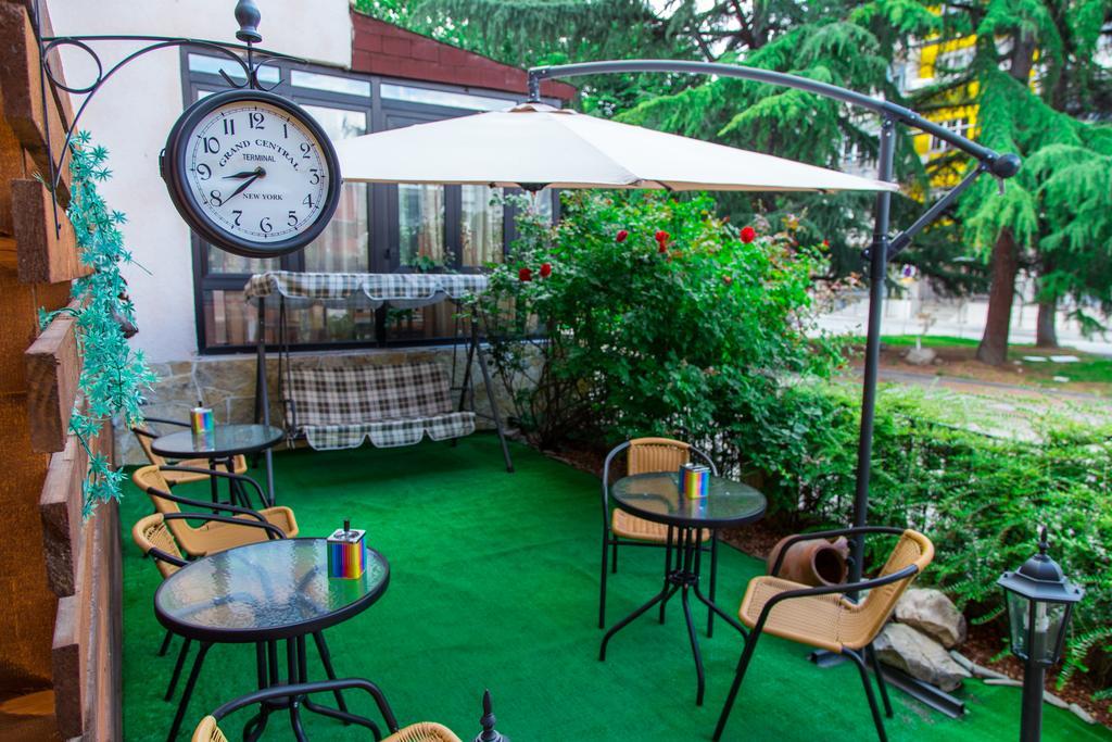 Hotel Pine Skopje Eksteriør bilde