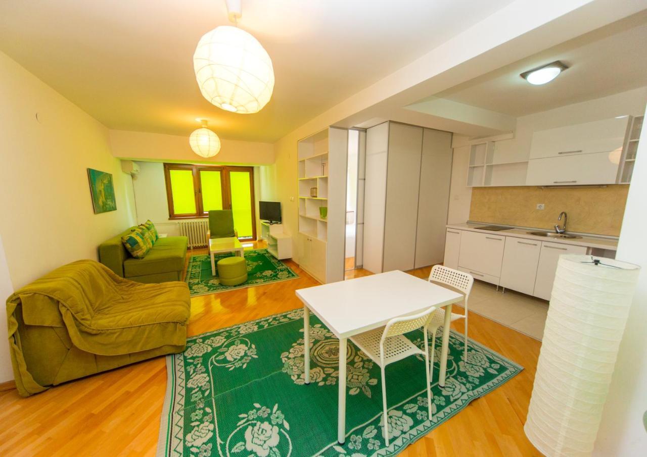 Hotel Pine Skopje Eksteriør bilde