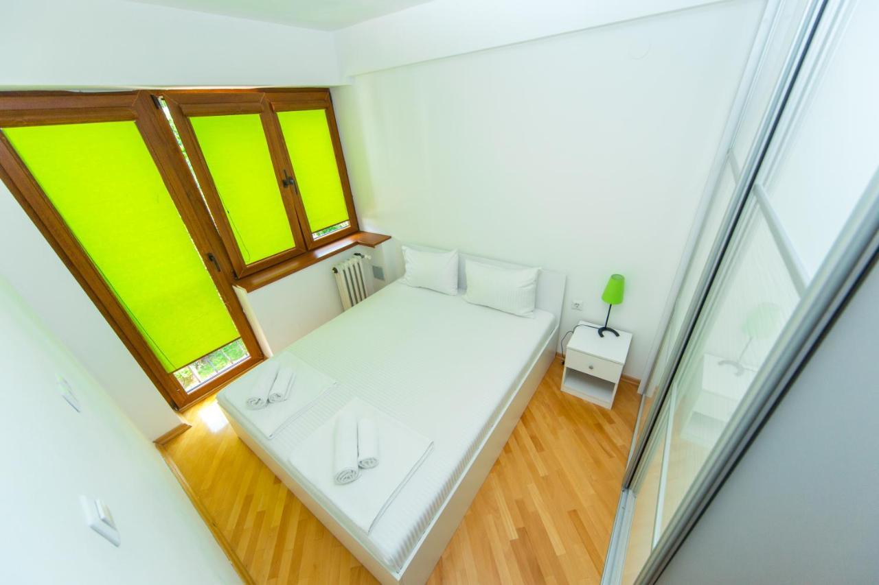 Hotel Pine Skopje Eksteriør bilde